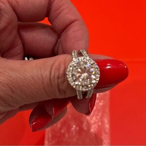 Silver Halo Round Cubic Zirconia Split-Shank Ring - White